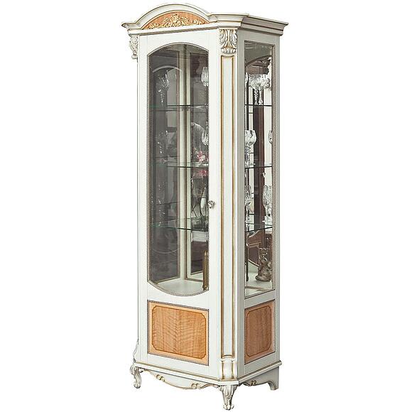 Шкаф-витрина «Альба» П4.485.0.08-01 (П485.08-01), Материал: Массив (дуб), Цвет: Слоновая кость с золочением (shkaf_alba_8_p485_08_slon_kost_zoloto.jpg) Шкаф-витрина «Альба» П4.485.0.08-01 (П485.08-01), Материал: Массив (дуб), Цвет: Слоновая кость с золочением