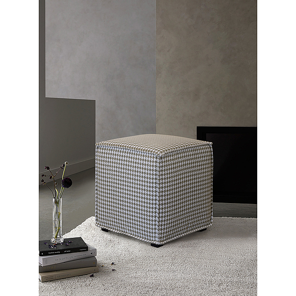 ბანკეტკა «კნოტი» (17), ადგილი: ნაჭერი, ტყავის ჯგუფი: 19 ჯგუფი, ტრანსფორმაციის მექანიზმი: მექანიზმის გარეშე